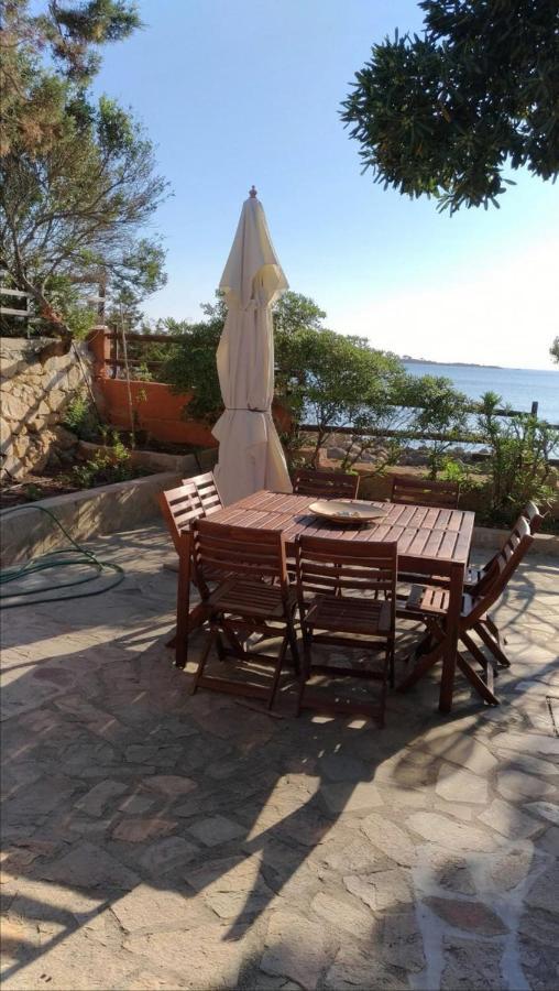 Villa Vera Trifamigliare Con Ingresso Diretto 20 Mt Al Mare Clima Wi-Fi Bbq Кала Либерото Екстериор снимка